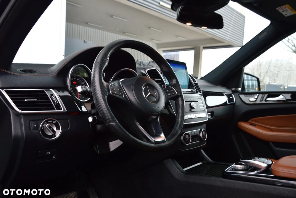 Mercedes-Benz GLS 350 d 4-Matic - 15