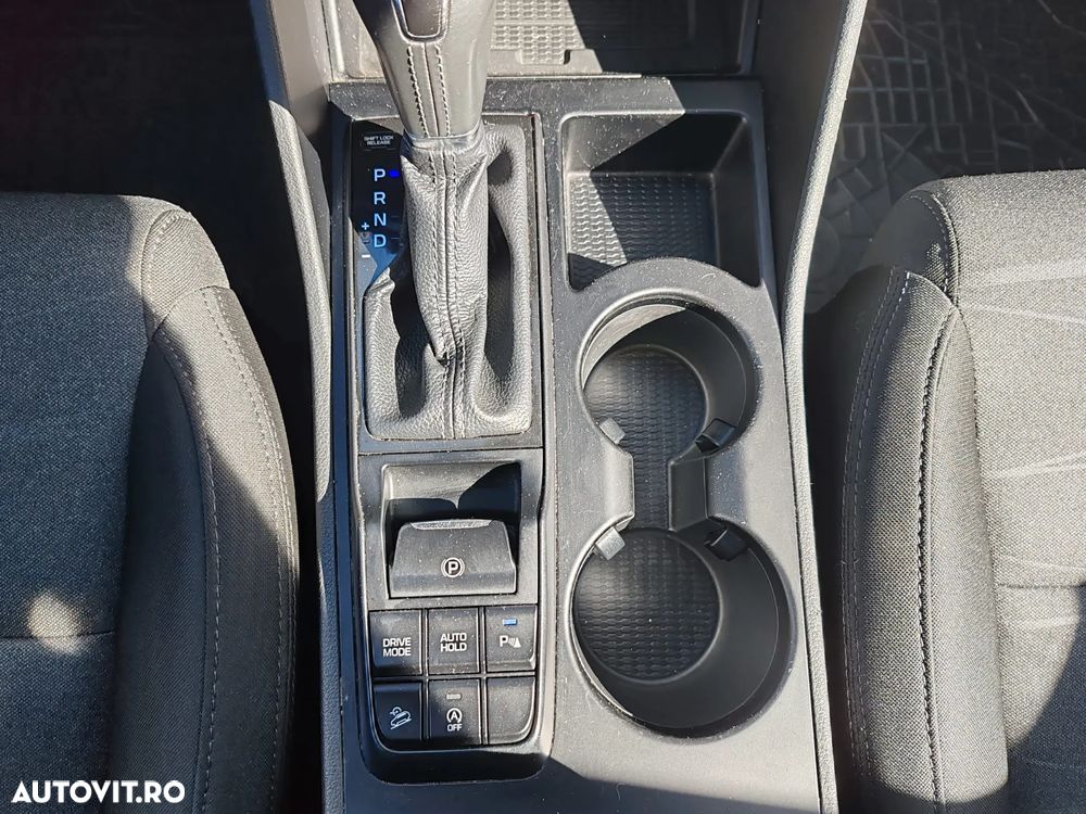 Hyundai Tucson 1.6 T-GDi 4WD 7DCT Luxury - 13