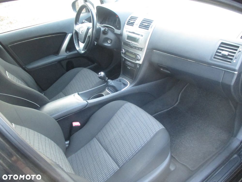 Toyota Avensis 1.6 Edition - 10