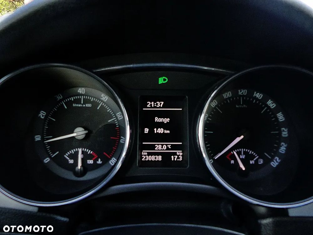 Skoda Superb 1.8 TSI Ambition - 28