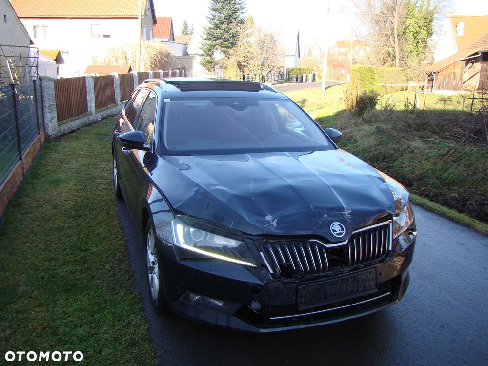 Skoda Superb 1.6 TDI DSG Ambition - 6