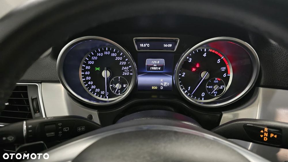 Mercedes-Benz ML - 21