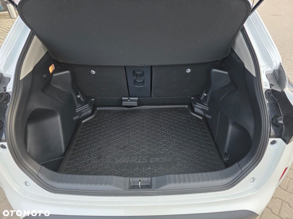 Toyota Yaris Cross - 8