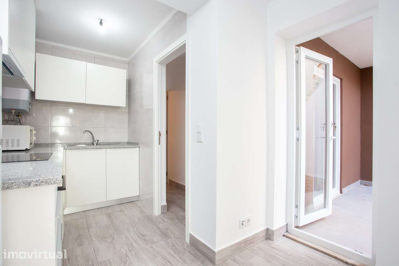 Apartamento para Arrendar, com Jardim Privativo, em Campolide. - Grande imagem: 4/18