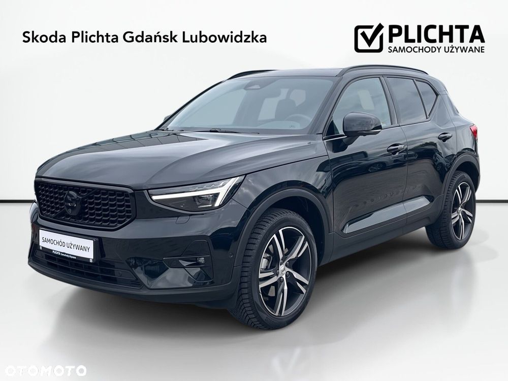 Volvo XC 40 B3 Ultra Dark - 2