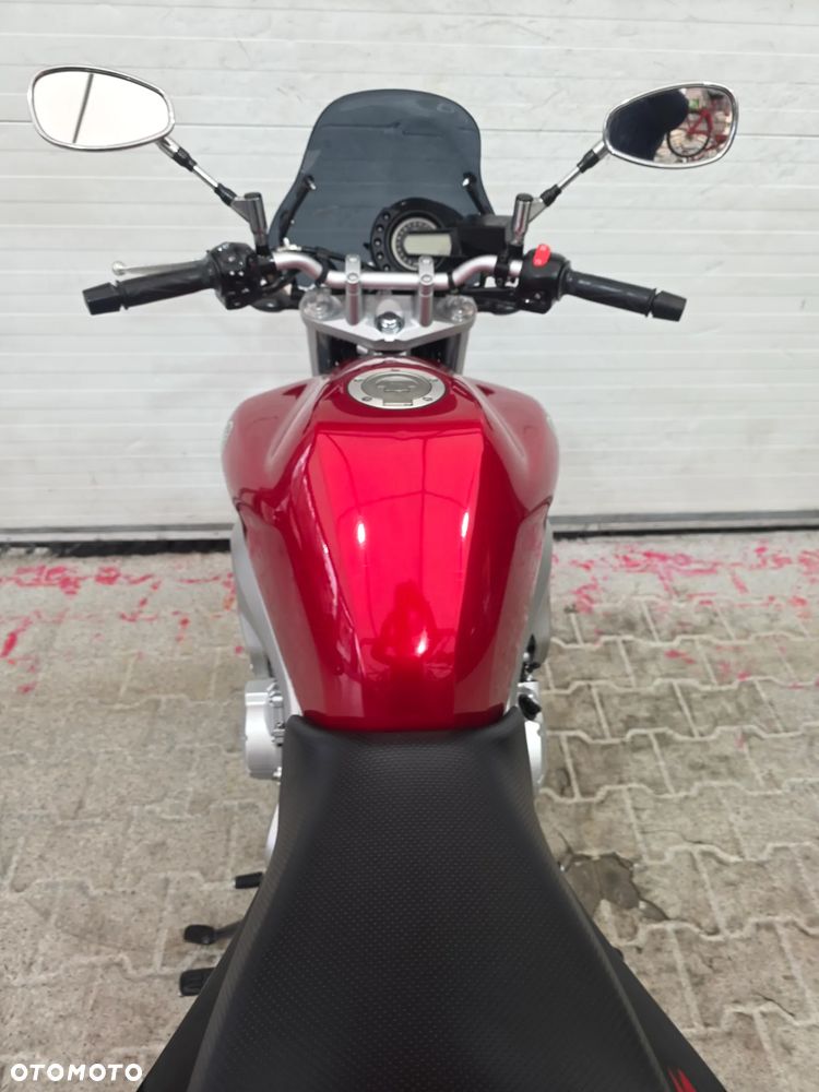 Yamaha FZ - 29