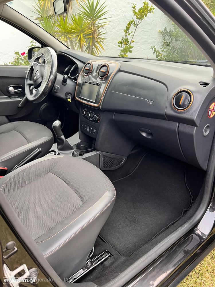 Dacia Logan 0.9 TCe Confort - 25