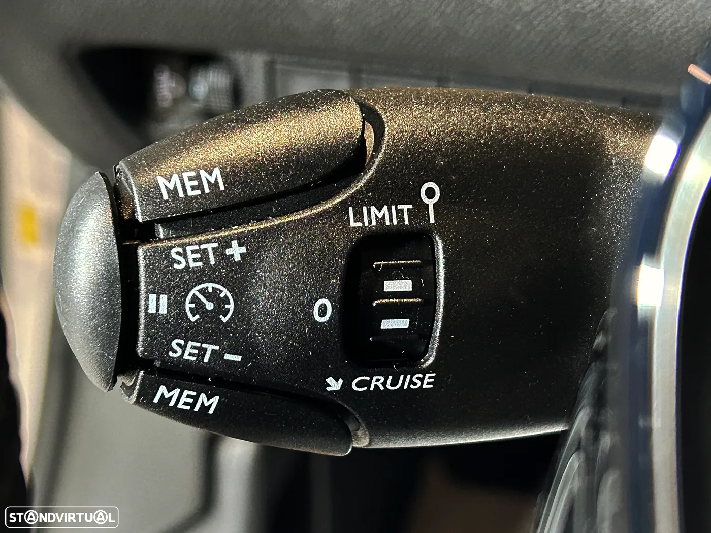 Peugeot 2008 1.2 PureTech Active - 22