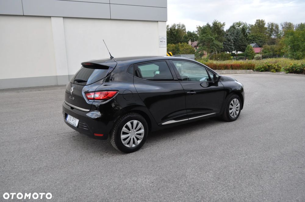 Renault Clio - 7