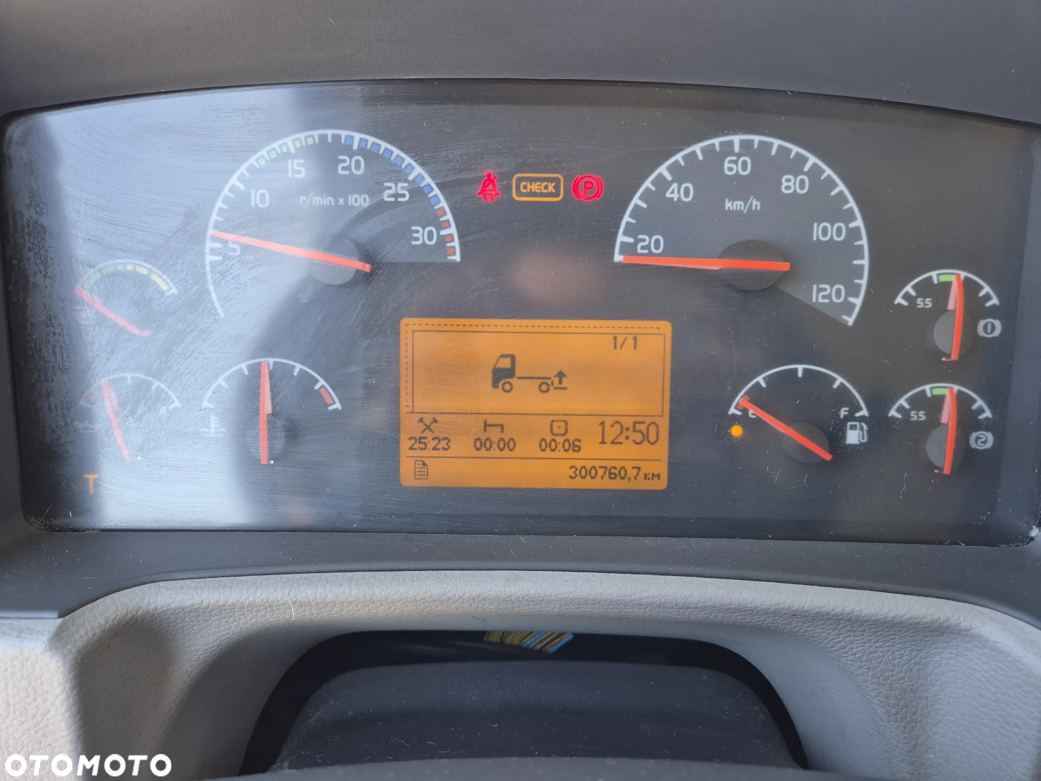 Volvo FL 290 / CHŁODNIA IZOTERMA / FRIGOBLOCK / 3 KOMORY / EURO5 / AUTOMAT / NISKI PRZEBIEG! - 22