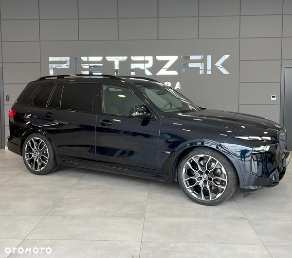 BMW X7 M60i xDrive mHEV sport