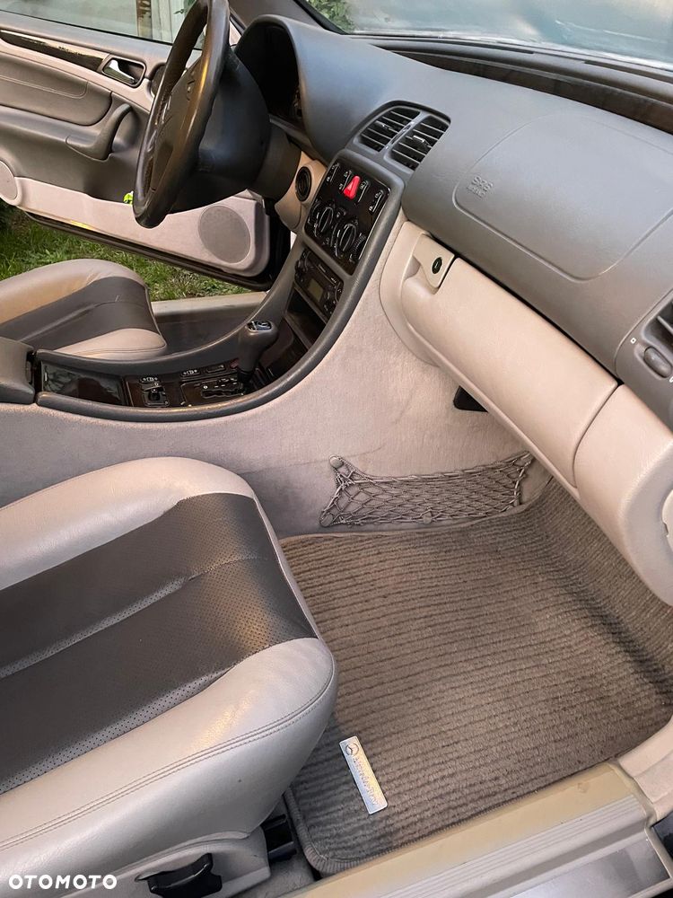 Mercedes-Benz CLK - 2