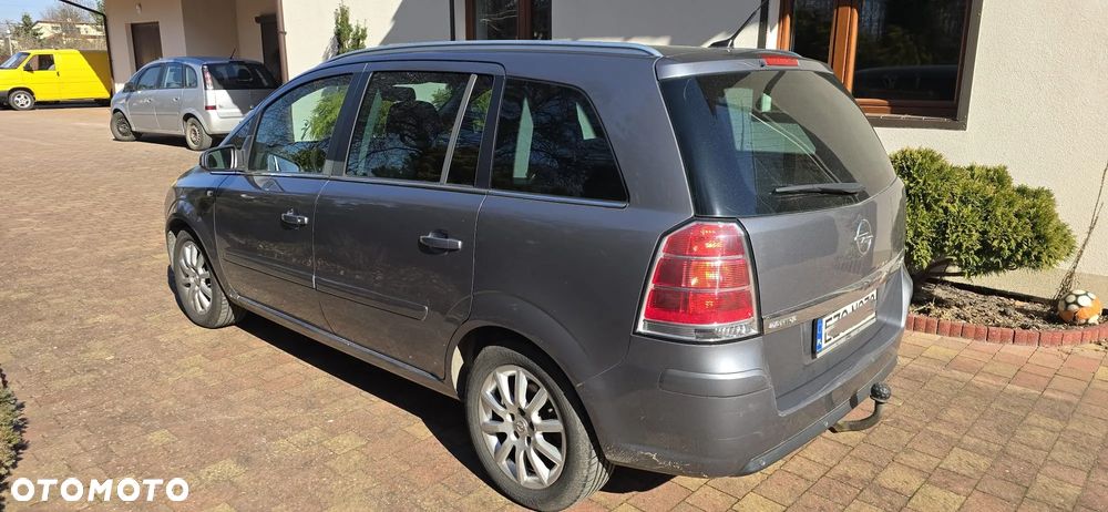 Opel Zafira 1.9 CDTI - 3