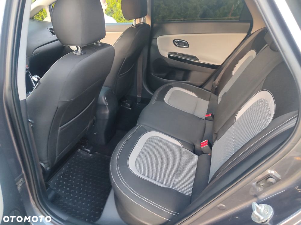 Kia Ceed - 21