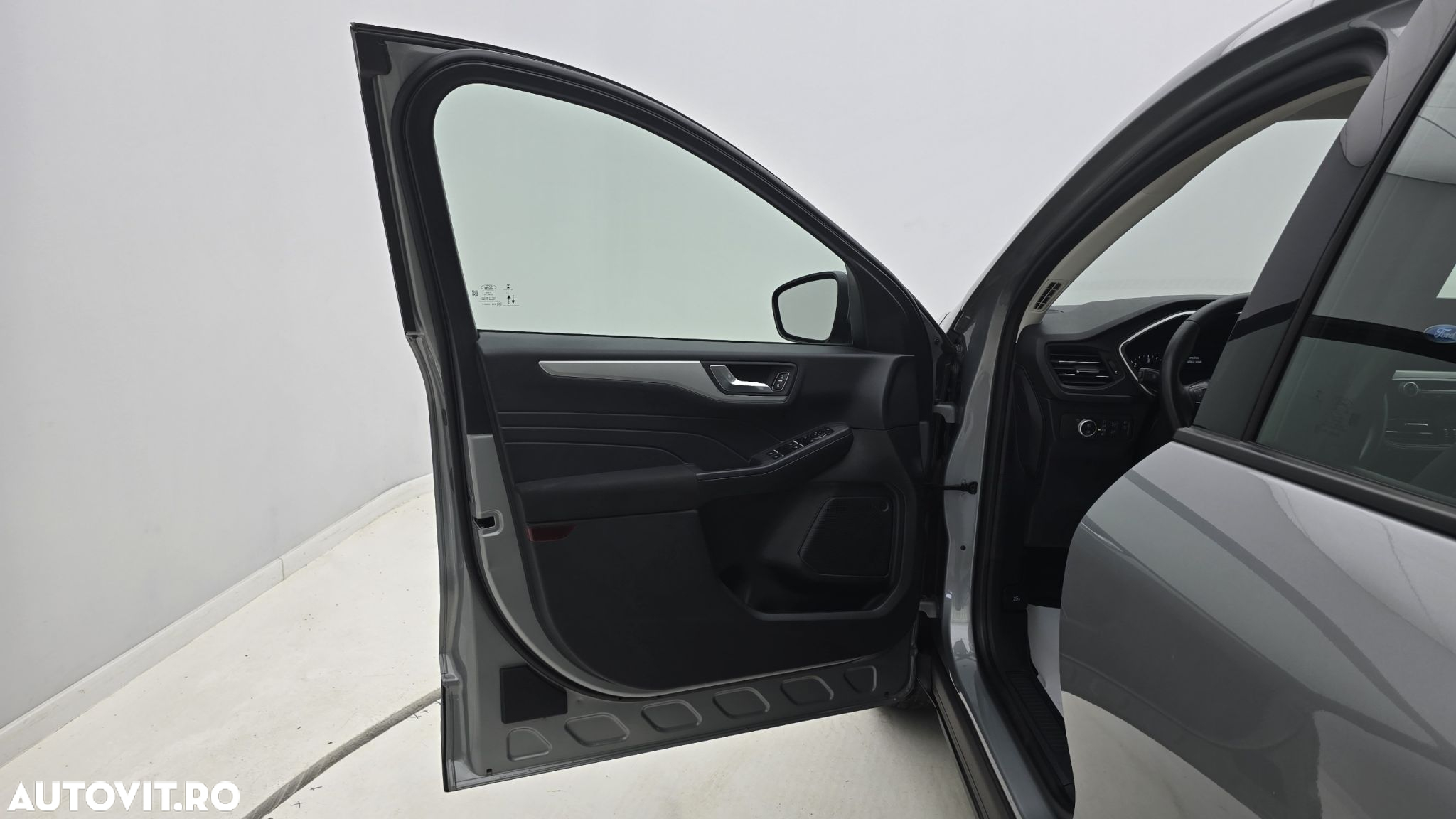 Ford Kuga 1.5 EcoBlue A8 FWD Trend - 10