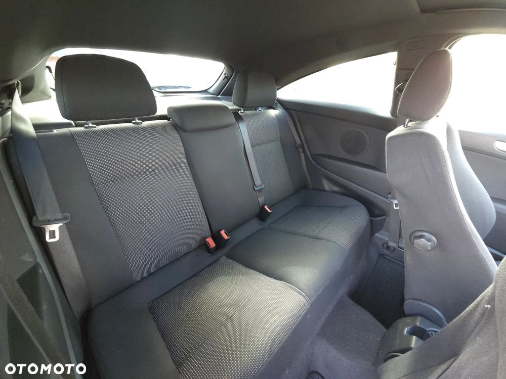 Opel Astra 1.6 T Sport - 15