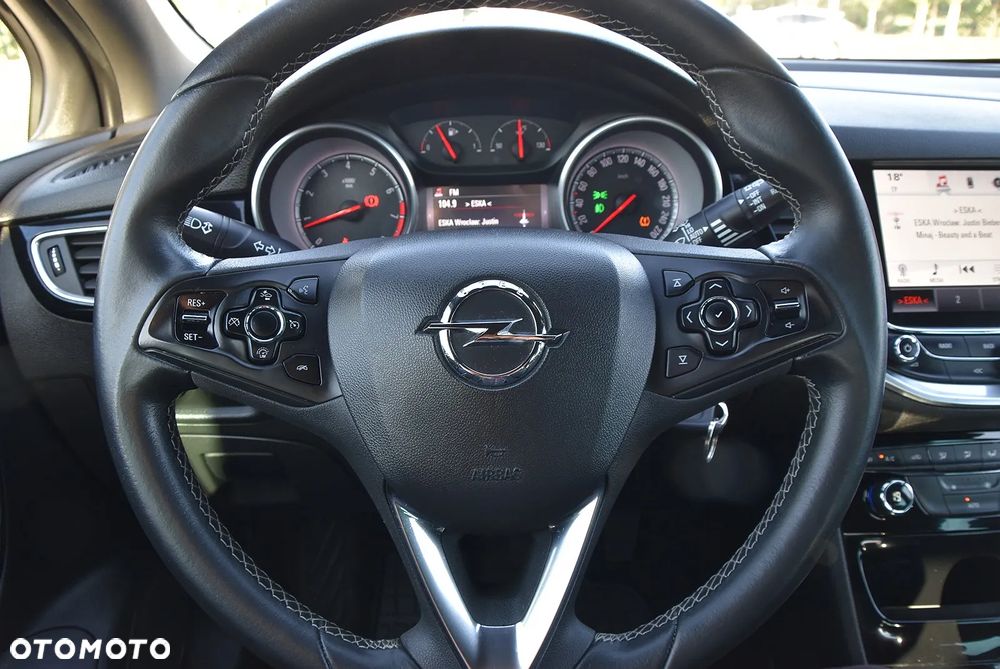 Opel Astra 1.4 Turbo Edition - 29