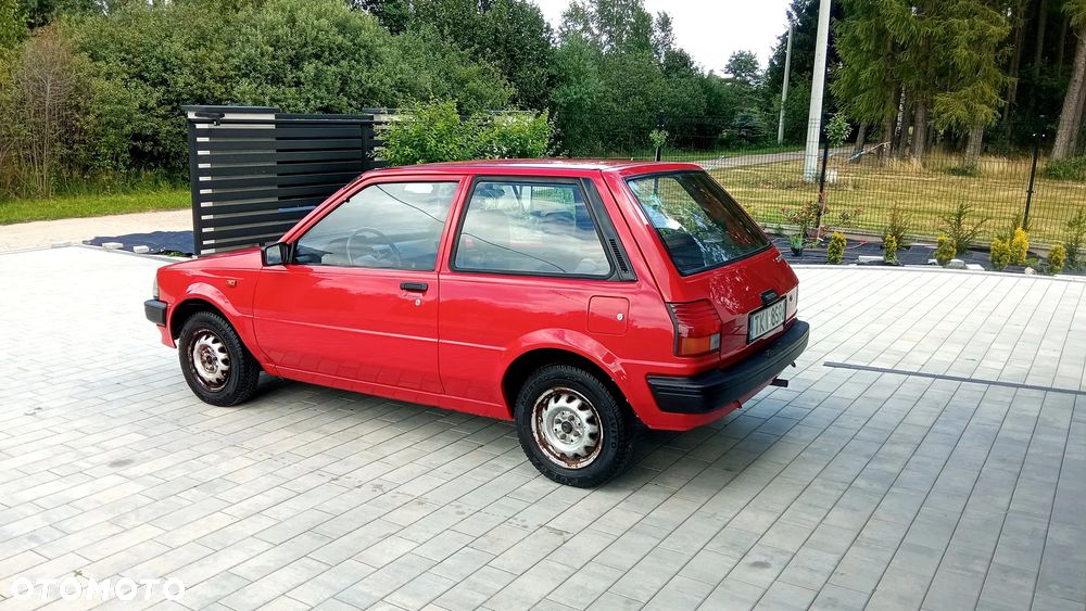 Toyota Starlet 1.0 E - 6