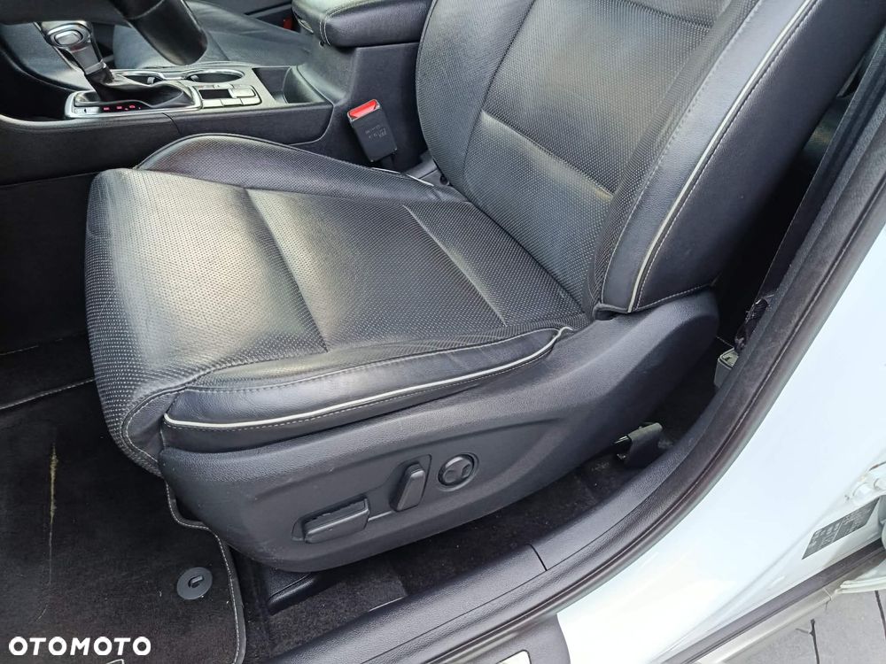 Kia Sportage 2,0 CRDI AWD GT Line - 33