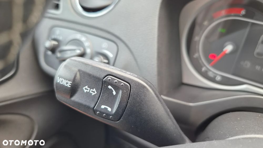 Ford S-Max 2.0 TDCi DPF Titanium - 25