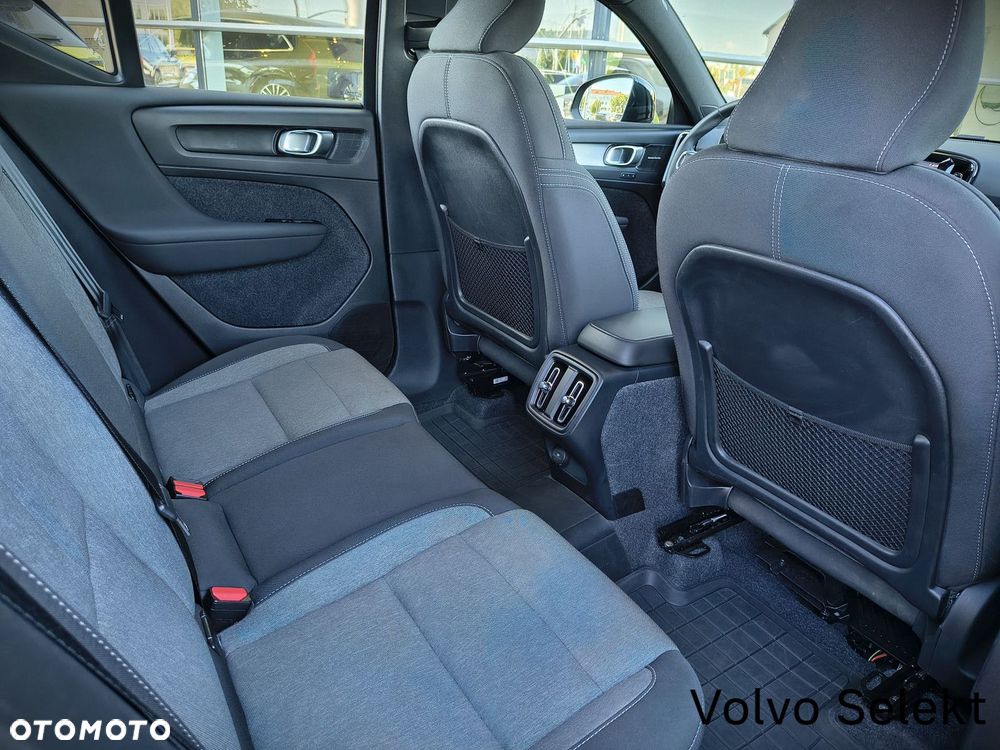 Volvo XC 40 - 22