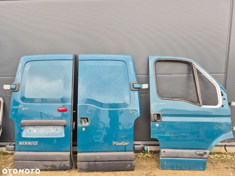 DRZWI RENAULT MASTER II - 1
