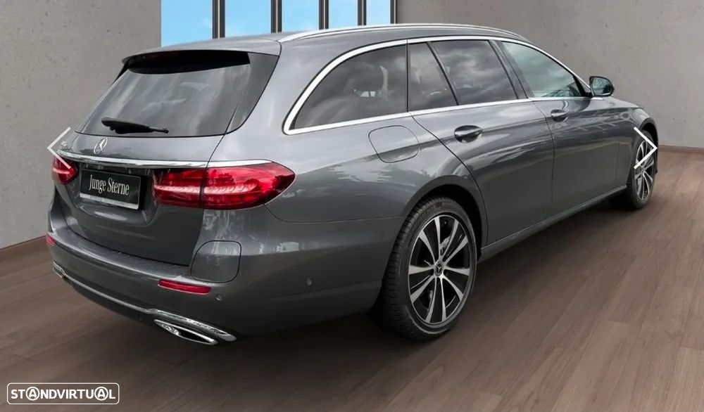 Mercedes-Benz E 300 Bluetec Hybrid Avantgarde - 3