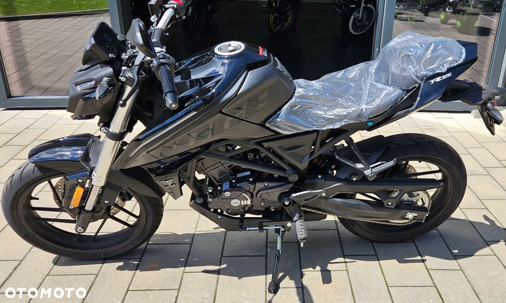 VOGE R125 - 4