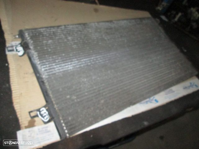 Radiador AC 8200332852 814006 RENAULT LAGUNA 2006 1,9DCI - 2