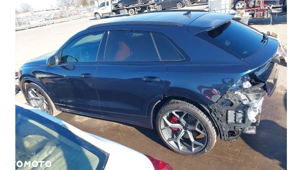 Audi RS Q8 - 7
