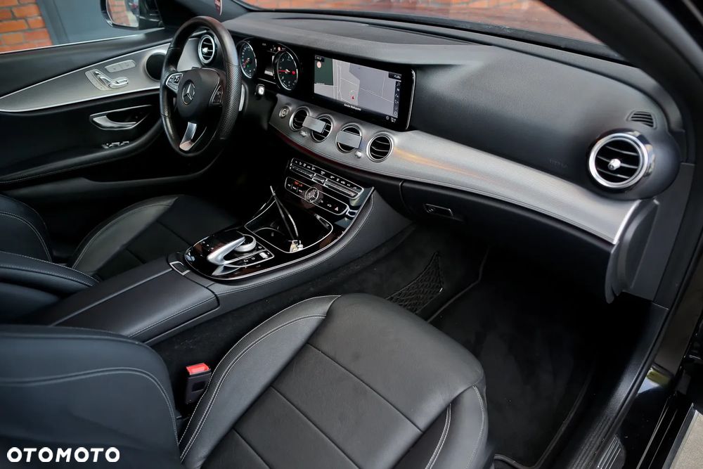 Mercedes-Benz Klasa E 220 d 4Matic All-Terrain 9G-TRONIC Avantgarde - 24