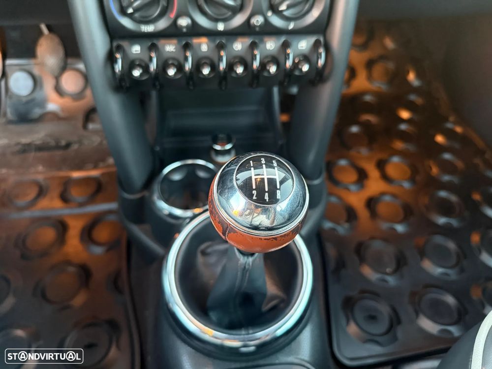 MINI Cabrio Cooper - 15