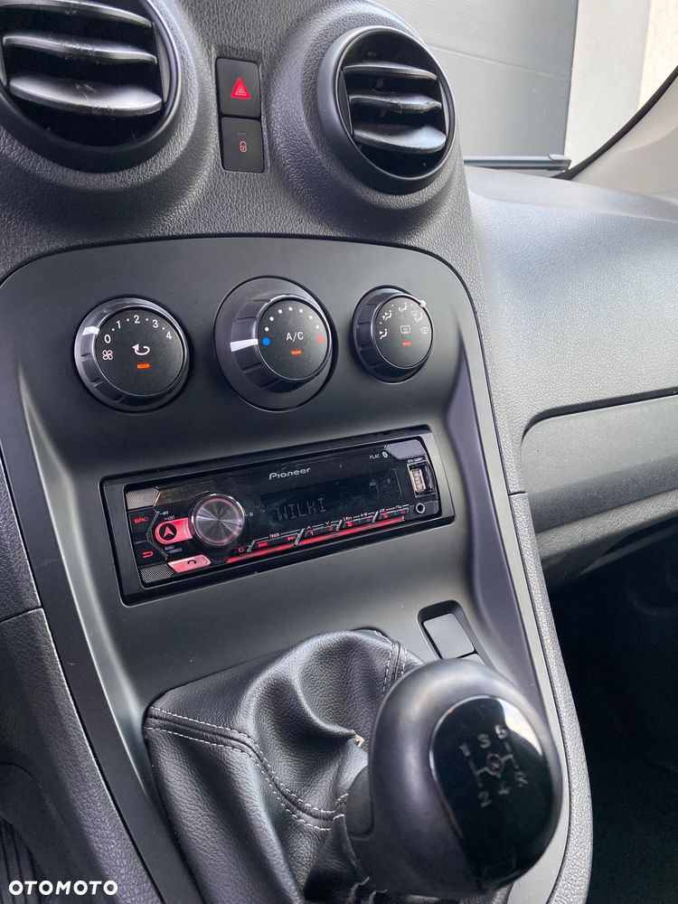 Mercedes-Benz Citan Kombi 415.705 - 13