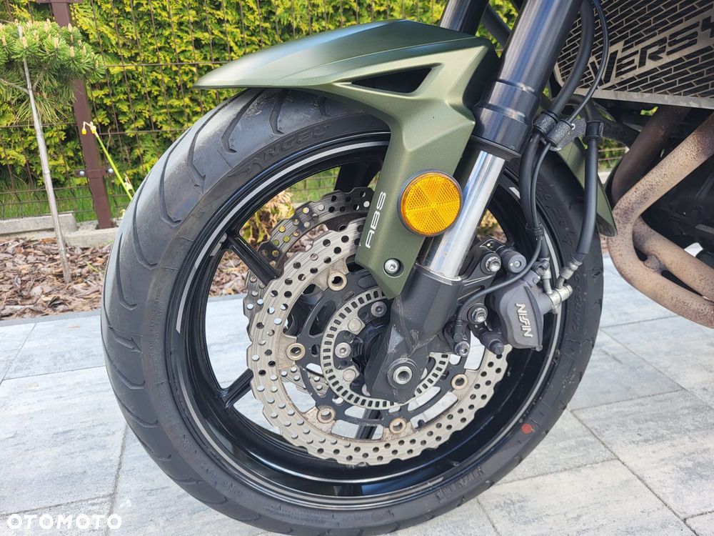 Kawasaki Versys 650 - 15