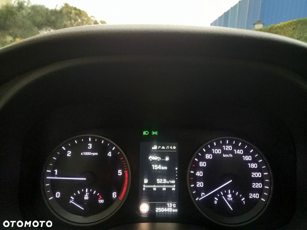 Hyundai Tucson 2.0 CRDI 2WD Style - 36