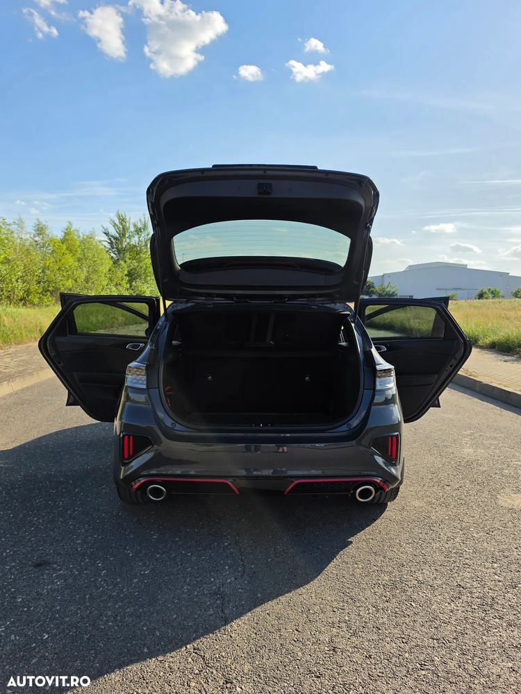 Kia Ceed - 3