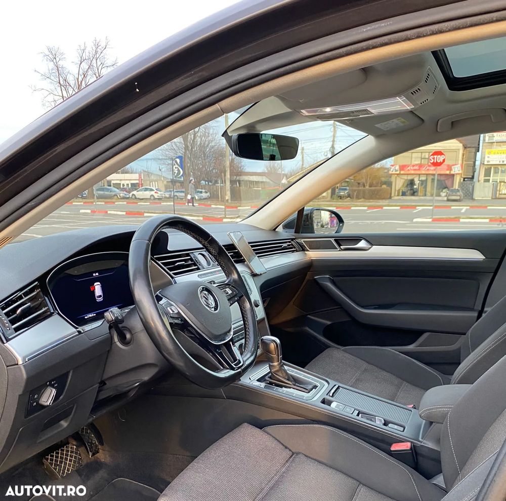 Volkswagen Passat 2.0 TDI DSG (BlueMotion Technology) Comfortline - 13