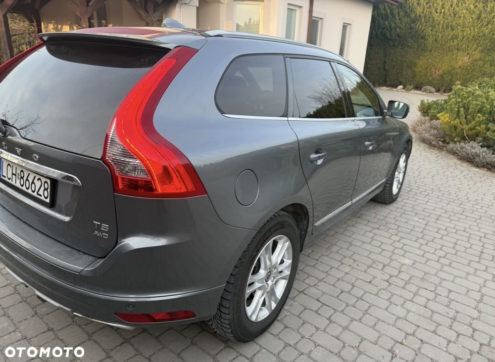 Volvo XC 60 - 4