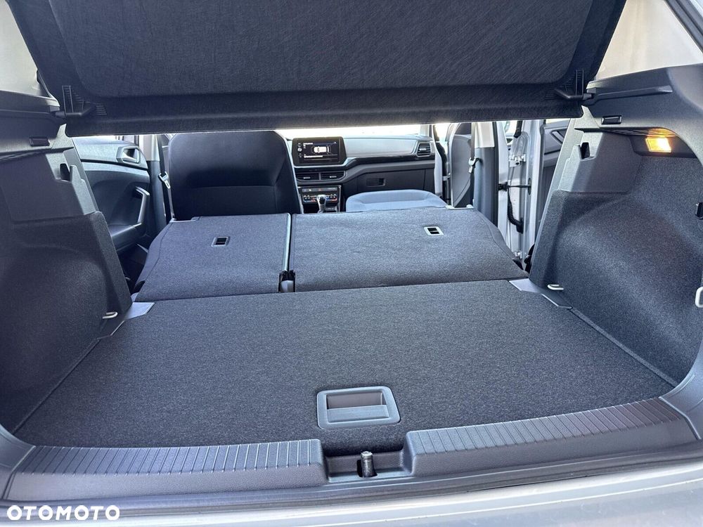 Volkswagen T-Cross - 22