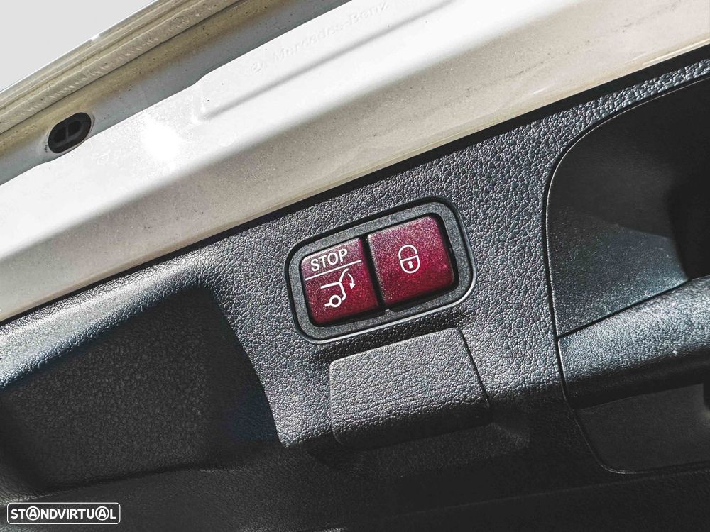 Mercedes-Benz CLA 250 e Shooting Brake AMG Line - 14