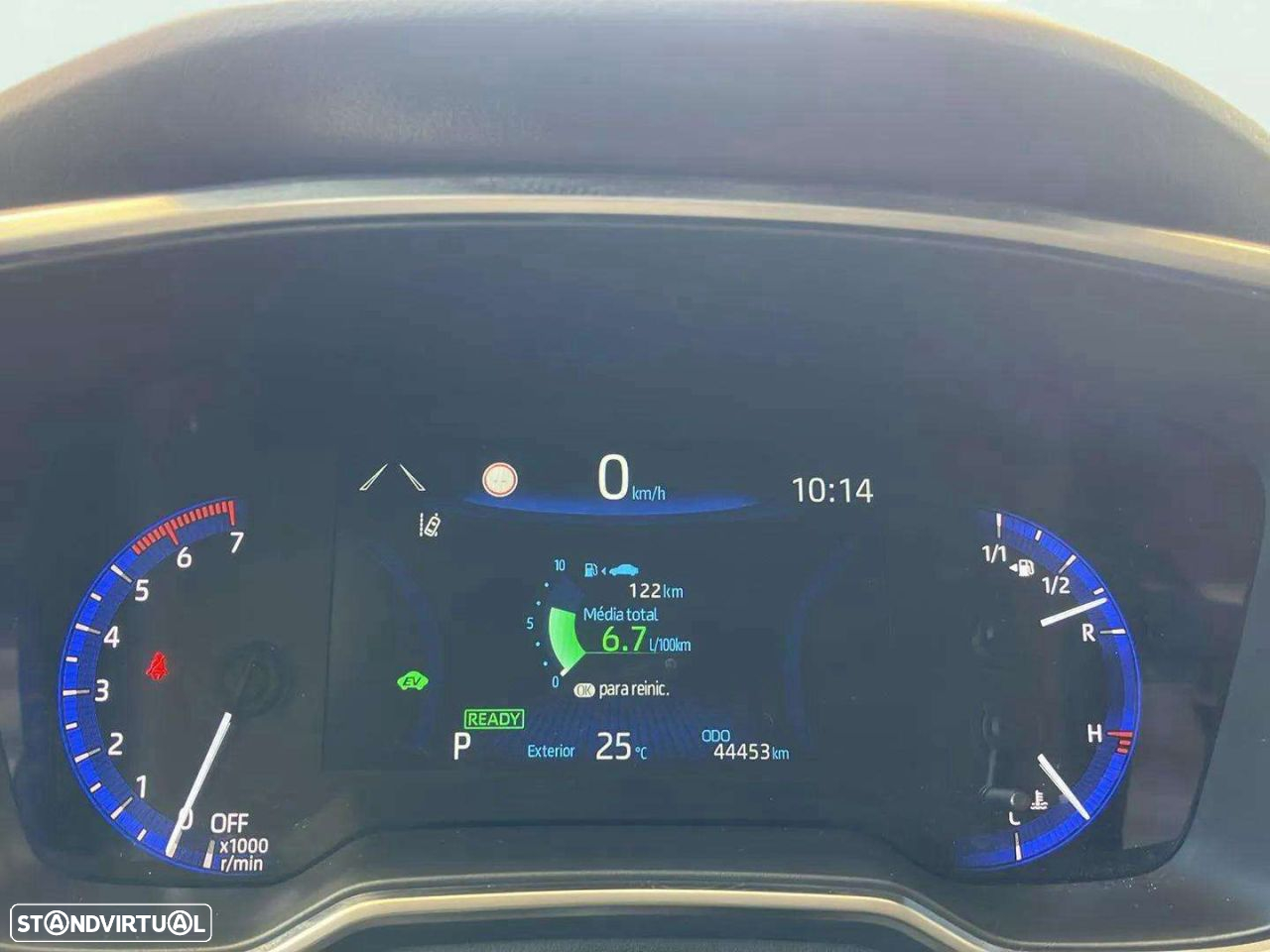 Toyota Corolla SD 1.8 Hybrid Exclusive - 10