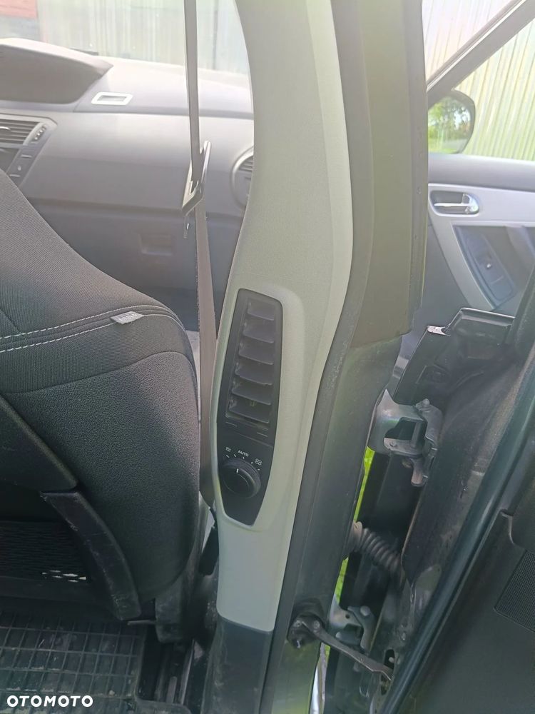Citroën C4 Picasso 1.6 HDi SX - 17