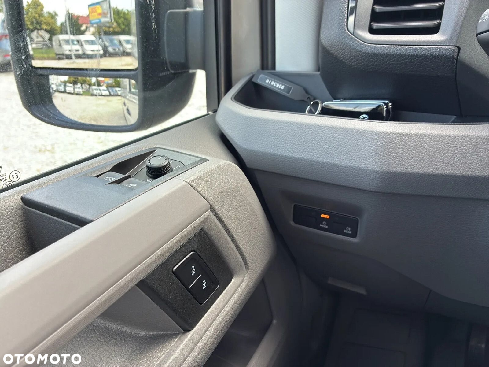 Volkswagen Crafter 35 Furgon L4H3, 2.0BiTDI 177KM, 4490mm, Wysoki dach, r.o. 4490 - 22