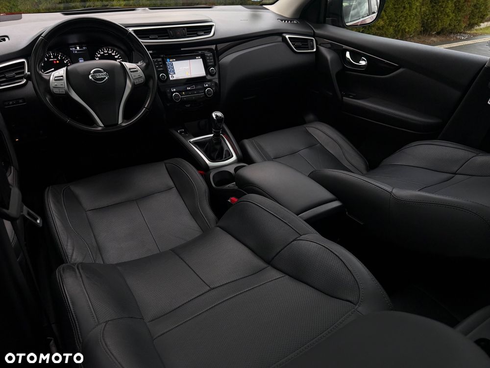 Nissan Qashqai 1.6 DIG-T Tekna+ - 23