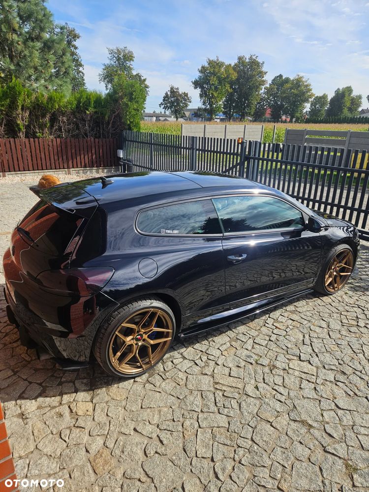 Volkswagen Scirocco 2.0 TSI R - 3