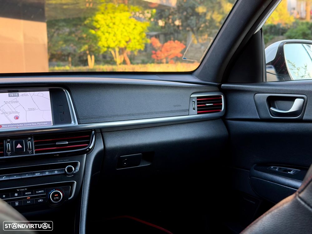 Kia Optima SW 1.7 CRDi GT Line 7DCT - 29