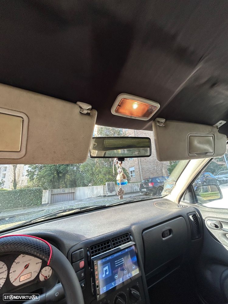 VW Polo 1.0 Fox - 11