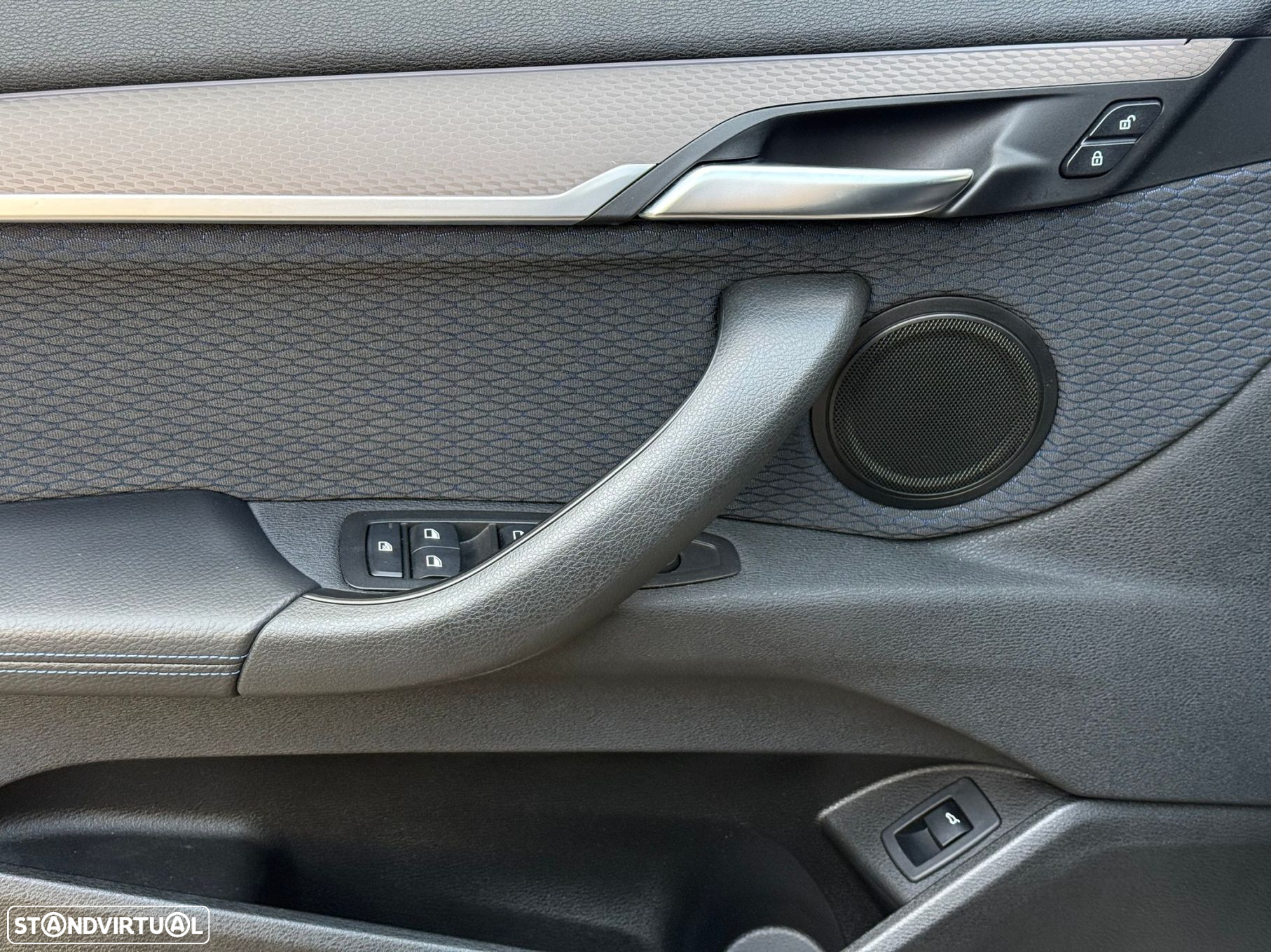 BMW X2 18 d sDrive Auto Pack M - 34