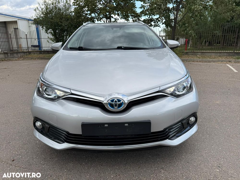 Toyota Auris 1.8 L VVT-i Hybrid Sol + - 10