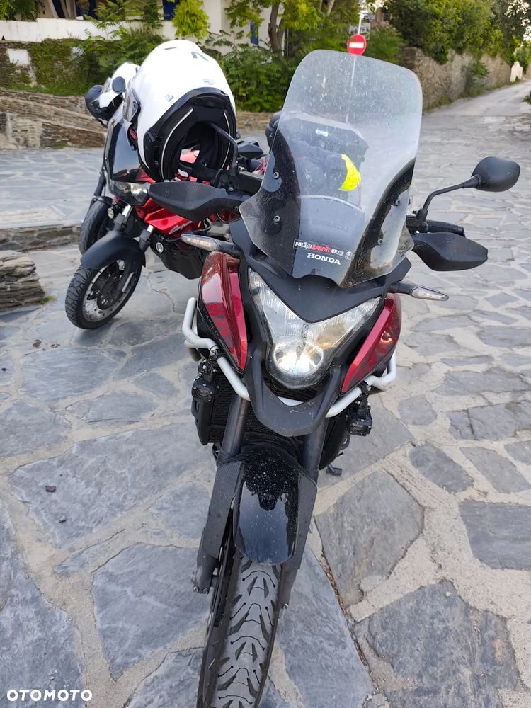 Honda VFR - 16